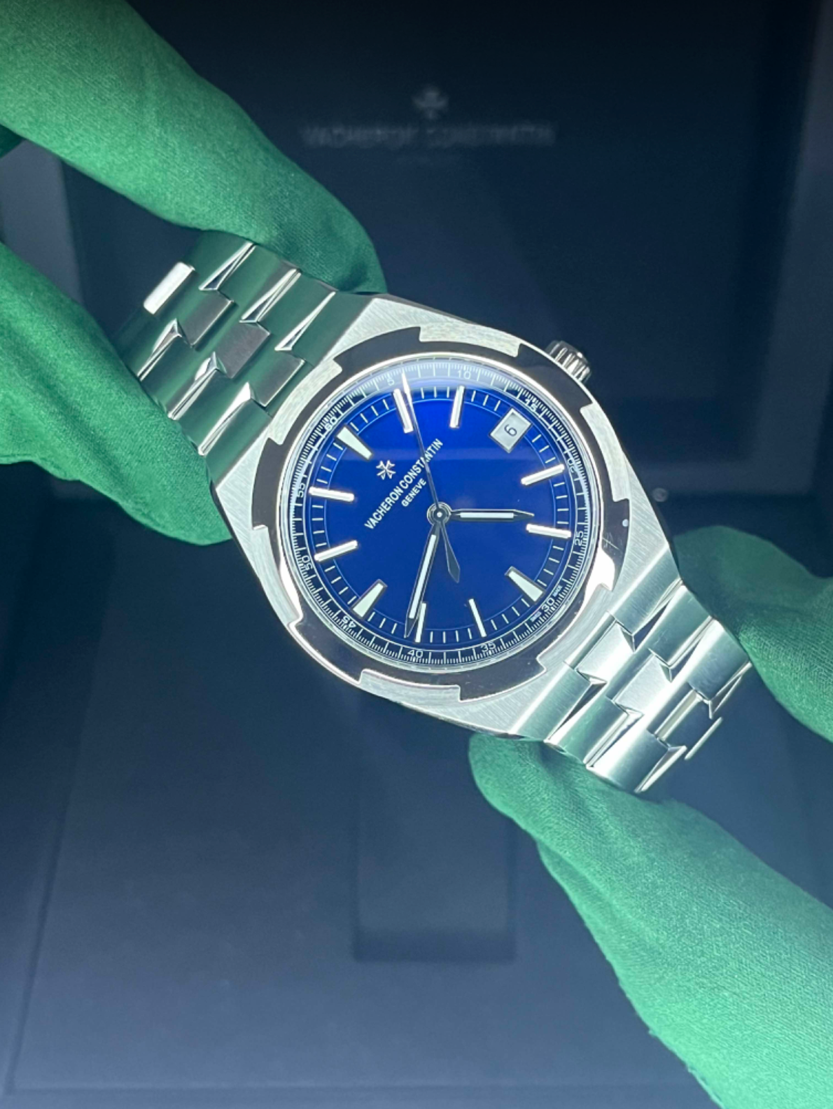 2022 Vacheron Constantin Overseas 4500V